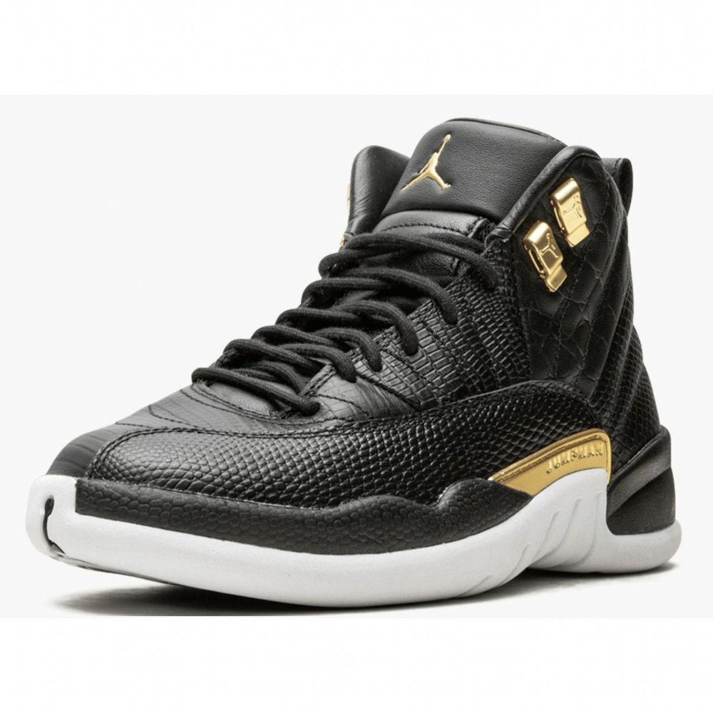 Air Jordan Sneakers - Picture 2 of 6